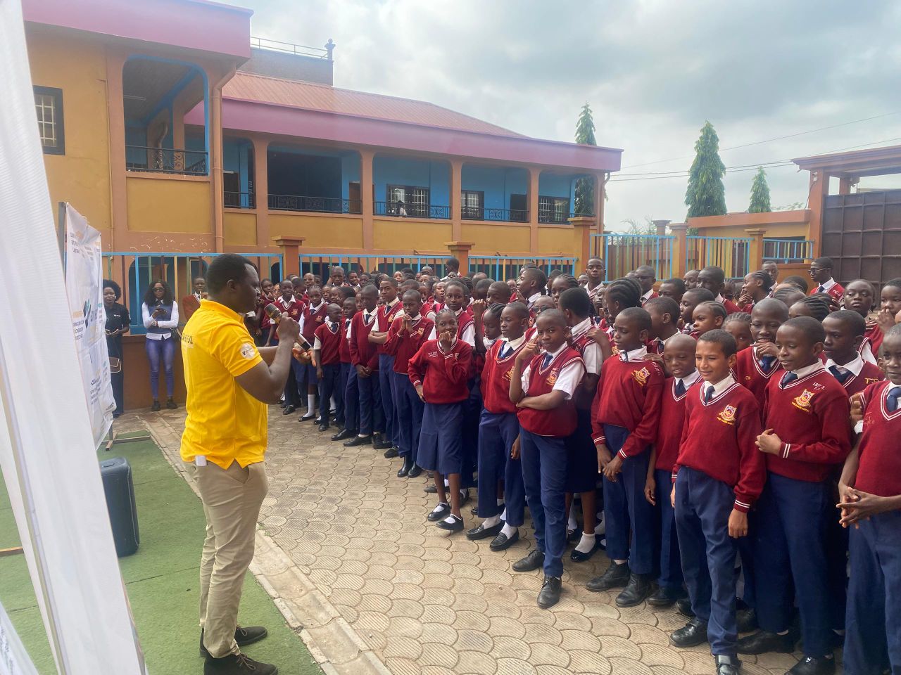 Eva Helpful media preview